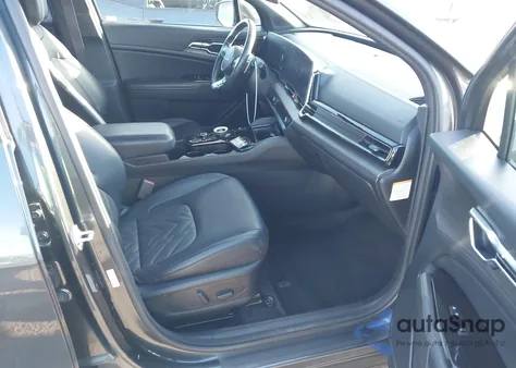 2023 Kia Sportage Plug-In Hybrid X-Line Prestige z USA, uszkodzony, nr VIN KNDPZDAH8P7048637